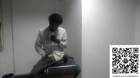 Snapshot of masterdomfuck chatting on 09-17-25, 10:33 Masterdomfuck online show from 09-17-25, 10:33