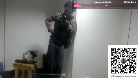 Snapshot of masterdomfuck chatting on 10-05-25, 04:33 Masterdomfuck online show from 10-05-25, 04:33