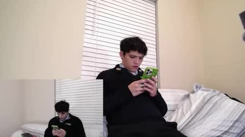 Snapshot of masterflorida chatting on 12-15-25, 05:55 masterflorida online show from 12-15-25, 05:55