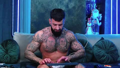 masterkingofmuscle online show from 12-05-24, 03:06