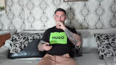 Snapshot of mastermusclejon chatting on 03-06-25, 08:59 Jon online show from 03-06-25, 08:59