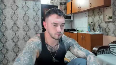 Snapshot of mastermusclejon chatting on 11-18-25, 09:19 Jon online show from 11-18-25, 09:19