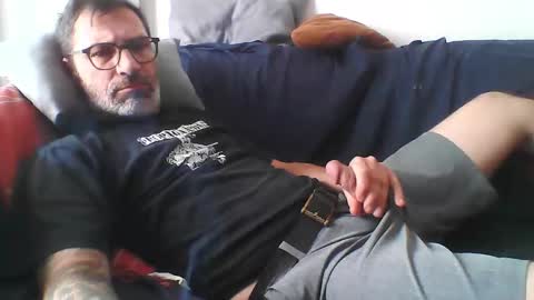 Snapshot of masterp17 chatting on 10-15-25, 03:12 Master P online show from 10-15-25, 03:12