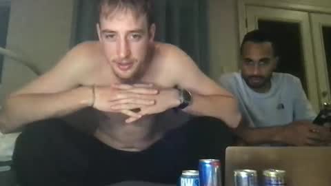 masterrobert134 online show from 12-23-25, 07:06