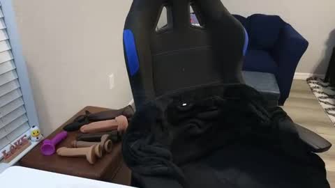 MasturbateMom online show from 04-25-26, 03:31