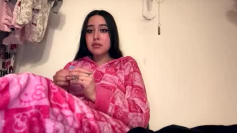 Snapshot of masturbatingmariamiller chatting on 11-27-25, 08:27 masturbatingmariamiller online show from 11-27-25, 08:27