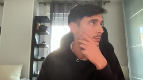 Aaron online show from 12-17-25, 03:29