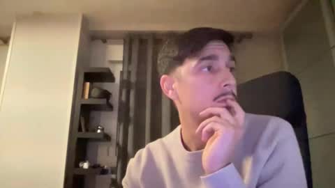 Aaron online show from 12-21-25, 08:27