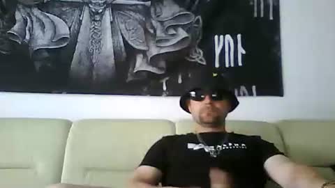 Snapshot of matcelpb1987 chatting on 10-11-25, 08:57 Marcel online show from 10-11-25, 08:57