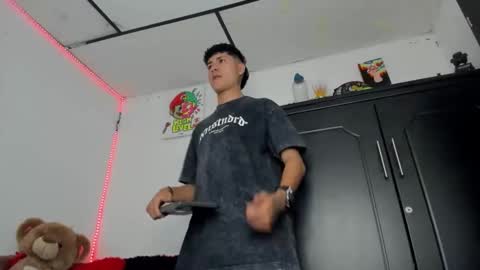 Snapshot of mateo_escobar chatting on 11-02-25, 08:11 mateo_escobar online show from 11-02-25, 08:11