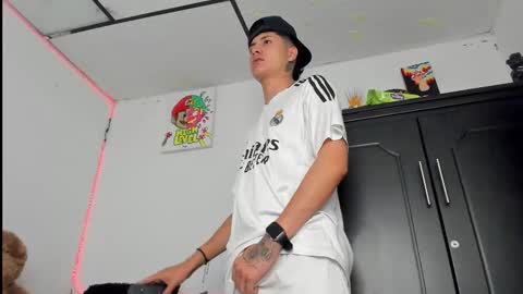 Snapshot of mateo_escobar chatting on 11-04-25, 05:06 mateo_escobar online show from 11-04-25, 05:06