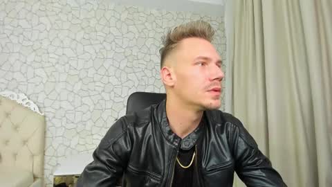 MateoBenjamin online show from 12-21-24, 04:57