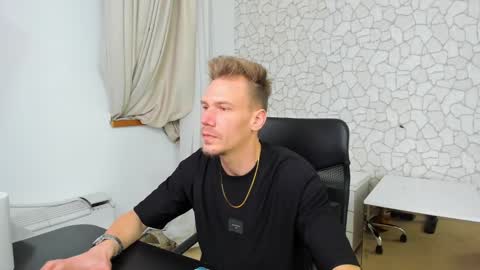 MateoBenjamin online show from 01-06-25, 07:45