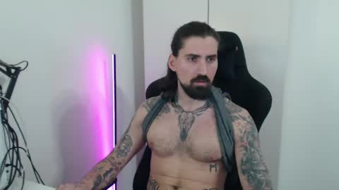Snapshot of mateohalifa chatting on 05-15-26, 01:40 mateohalifa online show from 05-15-26, 01:40