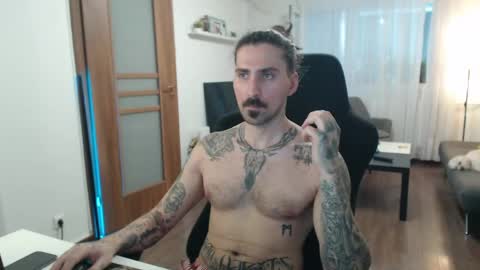 Snapshot of mateohalifa chatting on 06-10-26, 01:10 mateohalifa online show from 06-10-26, 01:10