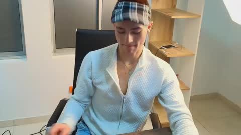 Matheo Montclair online show from 10-10-25, 11:48