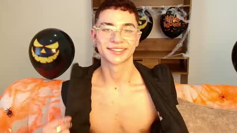 Matheo Montclair online show from 10-23-25, 08:51