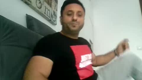 Snapshot of matheoplayboy chatting on 10-18-25, 12:06 PlayBoy online show from 10-18-25, 12:06