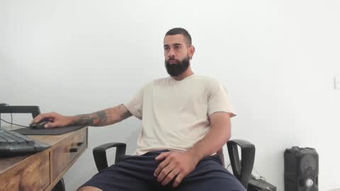 Matheus     online show from 12-11-24, 02:11