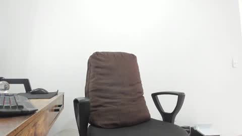 Matheus     online show from 02-06-25, 03:52