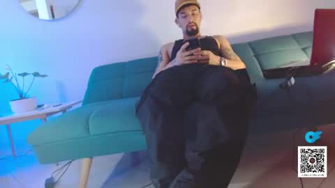 STRURIBE ON INSTAGRAM online show from 10-27-25, 12:26