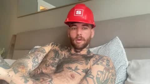 Mat Loyal online show from 10-31-25, 04:52