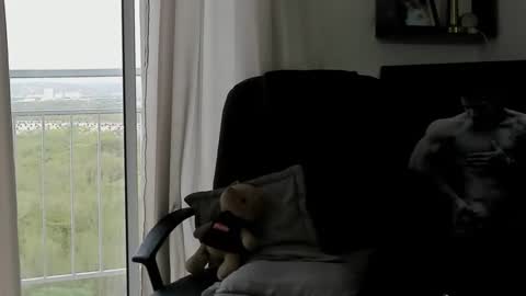 Snapshot of mathews_roses chatting on 09-18-25, 10:50 Marck Mathews online show from 09-18-25, 10:50