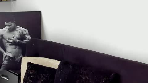 Snapshot of mathews_roses chatting on 09-25-25, 07:06 Marck Mathews online show from 09-25-25, 07:06