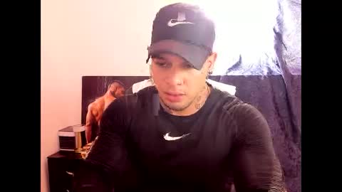 Snapshot of mathews_roses chatting on 01-05-26, 07:17 Marck Mathews online show from 01-05-26, 07:17