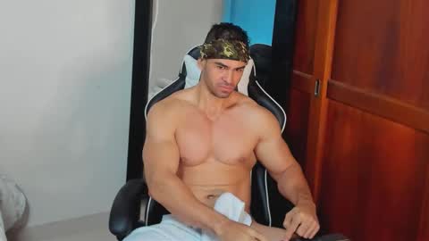 mathews_smith online show from 11-05-25, 11:32