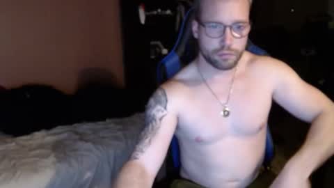 Snapshot of mathieu6606 chatting on 01-05-25, 12:20 Math online show from 01-05-25, 12:20