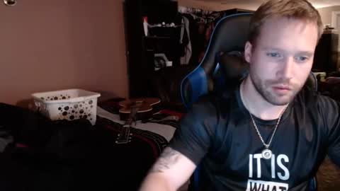 Snapshot of mathieu6606 chatting on 01-23-25, 07:11 Math online show from 01-23-25, 07:11