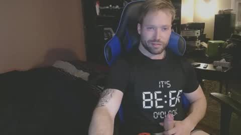 Snapshot of mathieu6606 chatting on 02-15-25, 02:47 Math online show from 02-15-25, 02:47