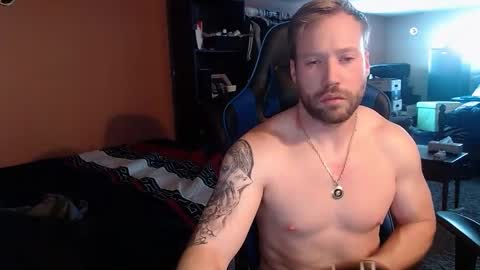 Snapshot of mathieu6606 chatting on 02-19-25, 05:27 Math online show from 02-19-25, 05:27