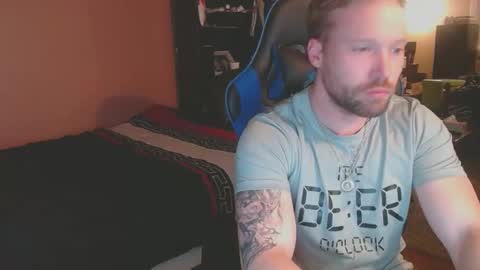 Snapshot of mathieu6606 chatting on 02-21-25, 10:17 Math online show from 02-21-25, 10:17