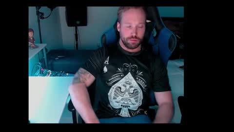 Snapshot of mathieu6606 chatting on 01-09-26, 10:51 Math online show from 01-09-26, 10:51