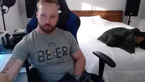 Snapshot of mathieu6606 chatting on 02-22-26, 09:02 Math online show from 02-22-26, 09:02