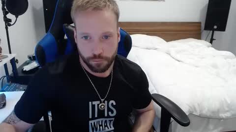 Snapshot of mathieu6606 chatting on 02-28-26, 10:44 Math online show from 02-28-26, 10:44