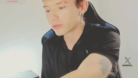 Alejandro Alex online show from 05-17-26, 07:10