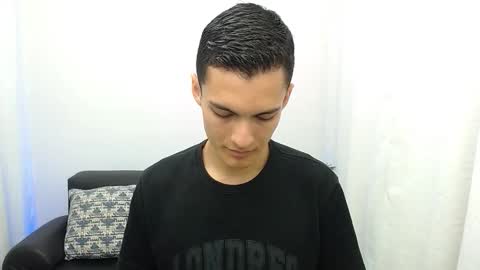 Snapshot of matiius18 chatting on 11-01-25, 01:57 Matias online show from 11-01-25, 01:57