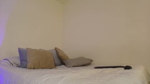 Matilda online show from 09-12-25, 01:28