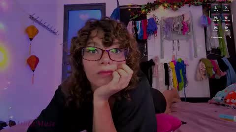 Snapshot of matildamuse chatting on 03-08-26, 10:52 Matilda online show from 03-08-26, 10:52