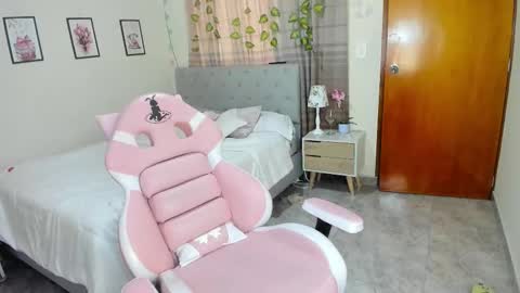 Daniela online show from 10-06-25, 11:29