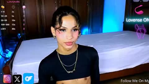 Snapshot of matiu_stonne chatting on 10-06-25, 03:20 Abby Bella online show from 10-06-25, 03:20