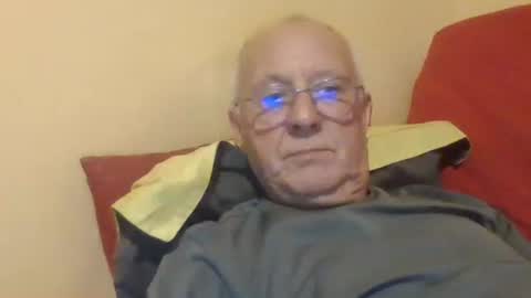 Snapshot of matricule4246 chatting on 11-15-25, 06:48 joyaam79 online show from 11-15-25, 06:48