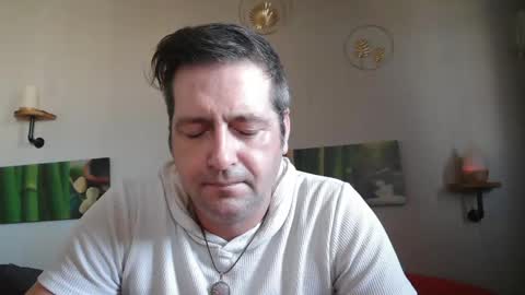 Snapshot of matrike1 chatting on 01-26-25, 12:54 matrike1 online show from 01-26-25, 12:54