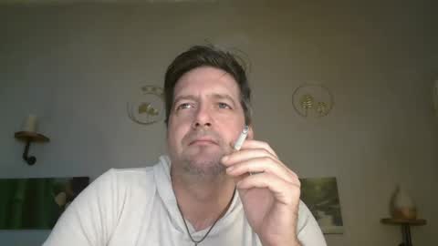 Snapshot of matrike1 chatting on 02-02-25, 12:24 matrike1 online show from 02-02-25, 12:24