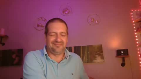 Snapshot of matrike1 chatting on 02-14-25, 10:14 matrike1 online show from 02-14-25, 10:14