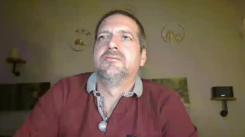 Snapshot of matrike1 chatting on 02-25-25, 07:14 matrike1 online show from 02-25-25, 07:14