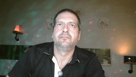 Snapshot of matrike1 chatting on 03-01-25, 07:04 matrike1 online show from 03-01-25, 07:04